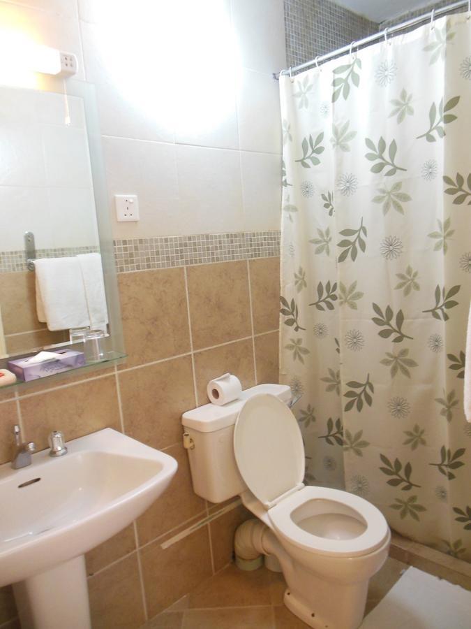 Godials Bed & Breakfast Nairobi Room photo